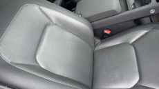 Land Rover Defender 3.0 D250 X-Dynamic SE 110 5dr Auto Diesel Estate